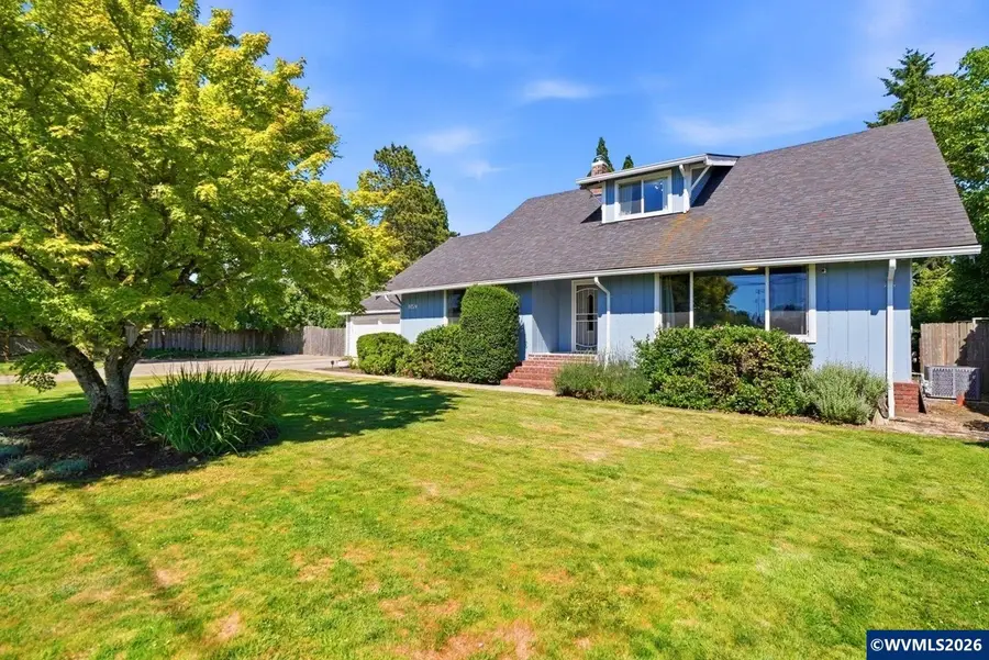 1582 SE Davis St, McMinnville, OR 97128 - #3