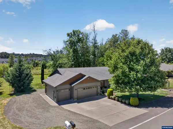 2648  Robinhood Ln NW, Albany, OR 97321