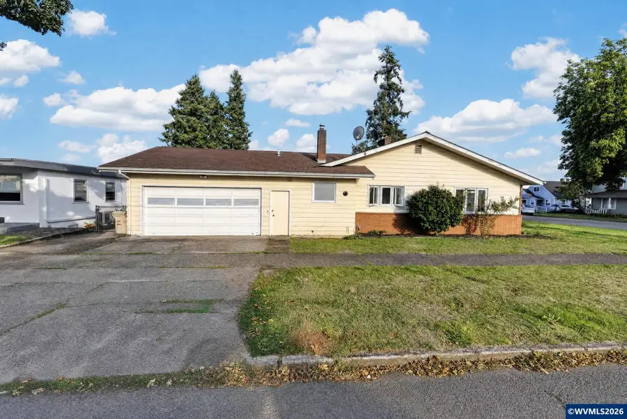 288 SW Mill St, Dallas, OR 97338 - #2