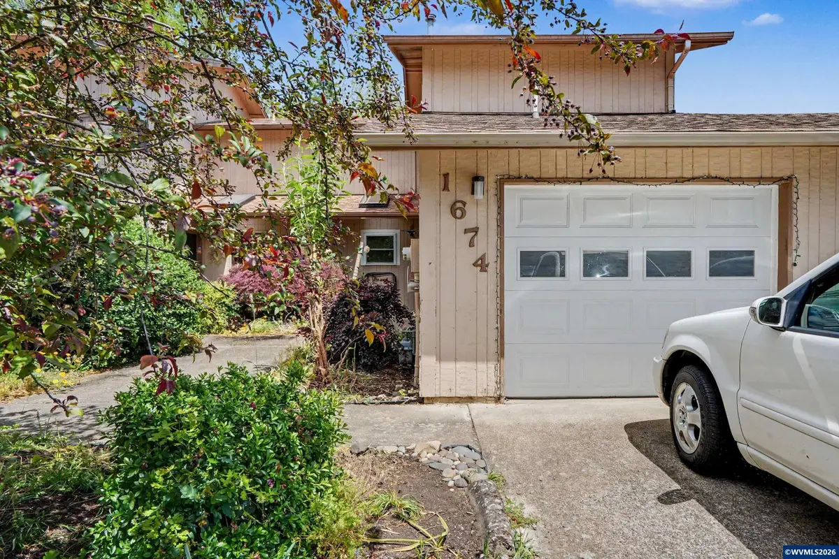 1674 SW Country Club Pl, Corvallis, OR 97330 - #1