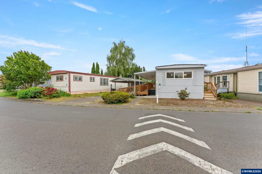 570 N 10th Av, Cornelius, OR 97113 - #2