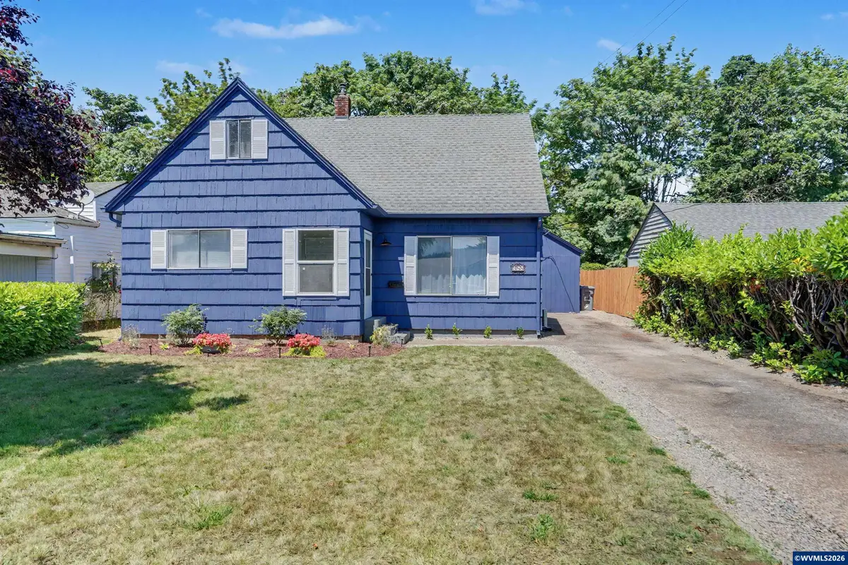 988 SE Miller Av, Dallas, OR 97338 - #1
