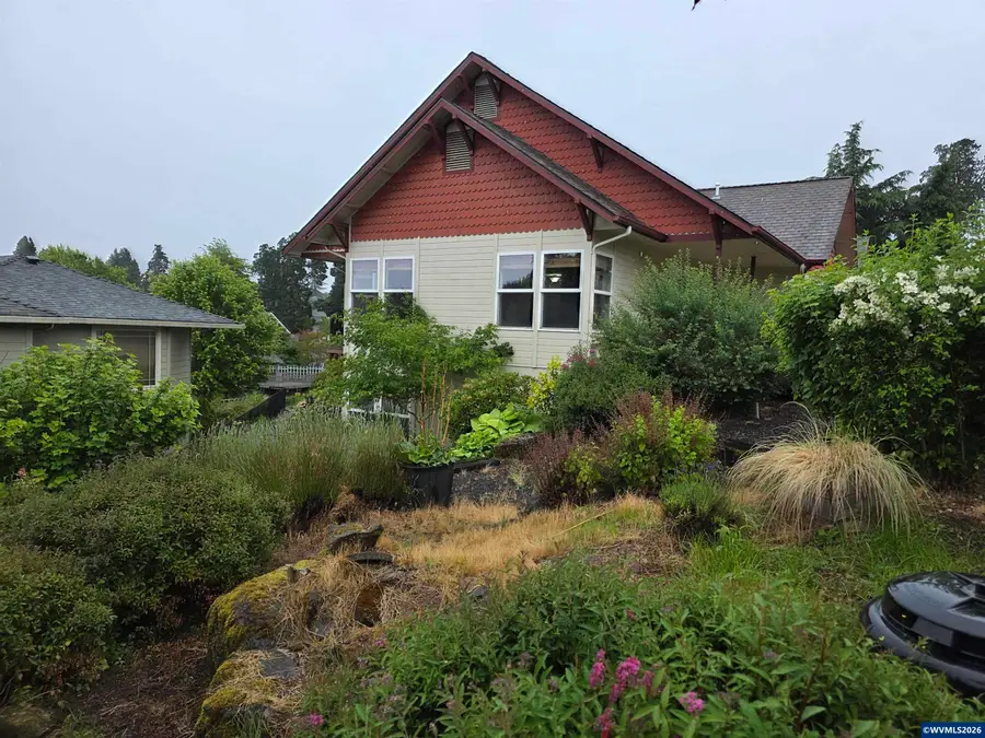 80  Sweden Cir, Silverton, OR 97381 - #2