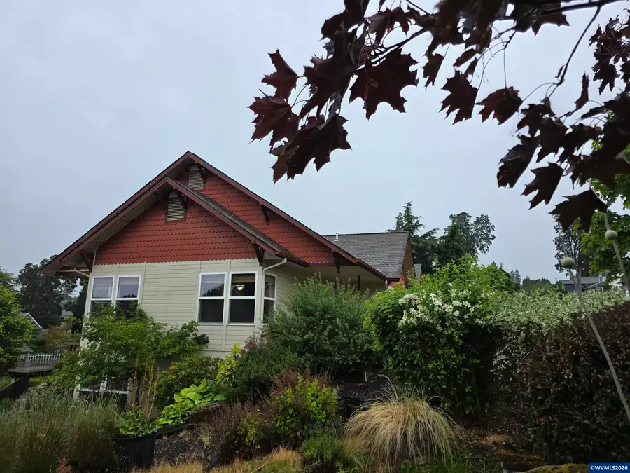 80  Sweden Cir, Silverton, OR 97381 - #3