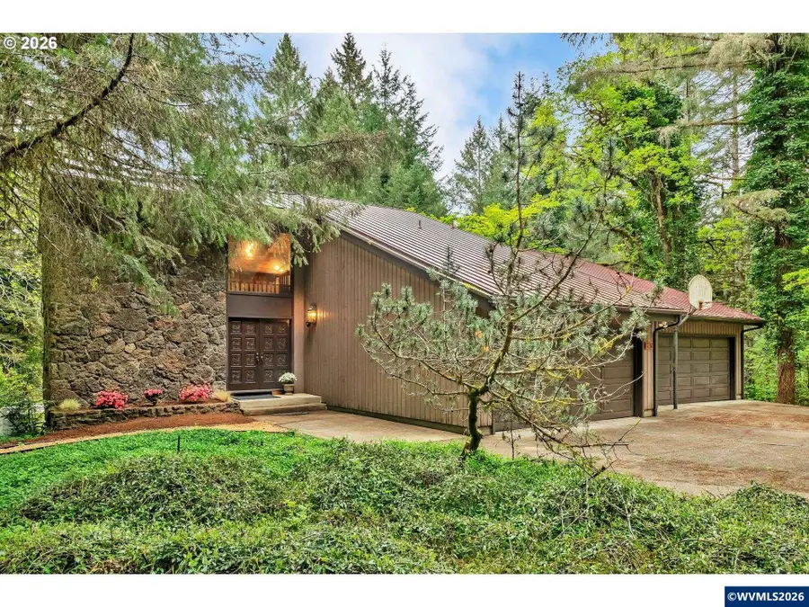 89879  Sheffler Rd, Elmira, OR 97437 - #2