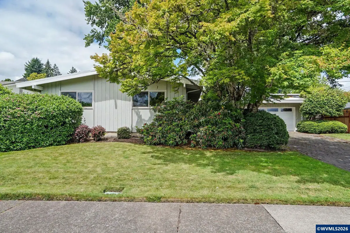 560 NW Merrie Dr, Corvallis, OR 97330 - #1