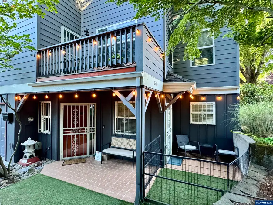 3530 S Corbett Av, Portland, OR 97239 - #2