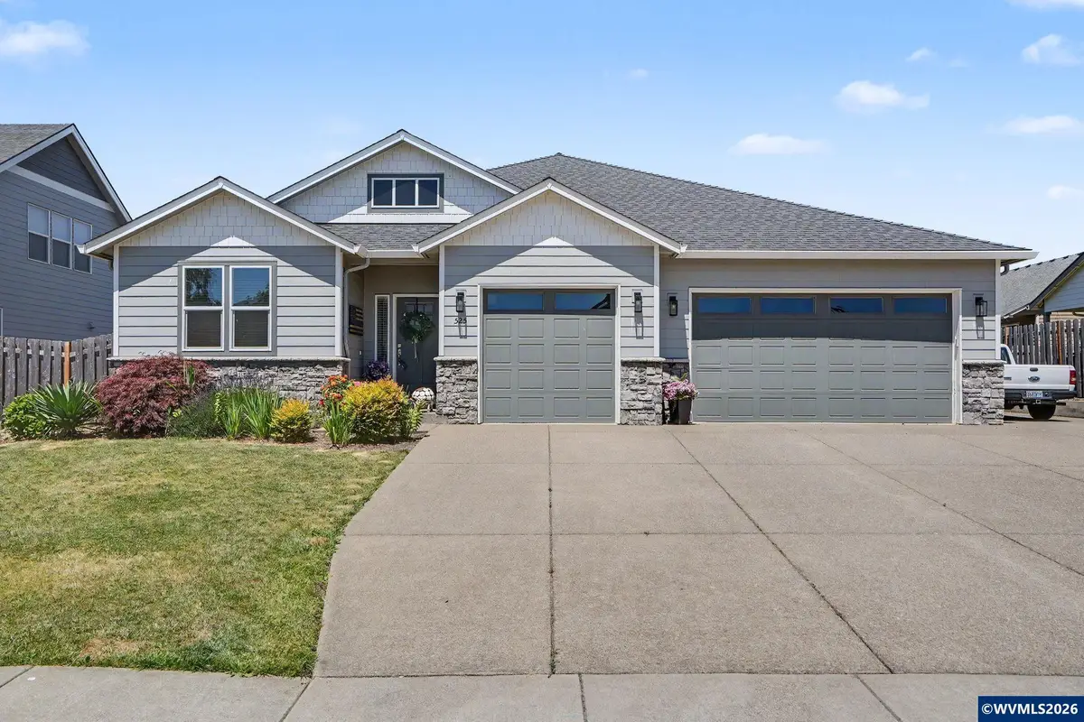 525 NE Aspen St, Sublimity, OR 97385 - #1