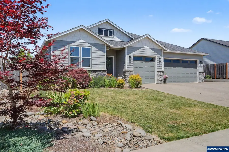 525 NE Aspen St, Sublimity, OR 97385 - #2