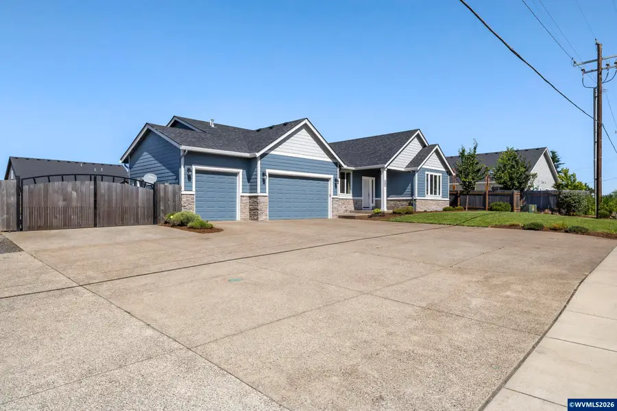 405 NE Berry St, Sublimity, OR 97385 - #2