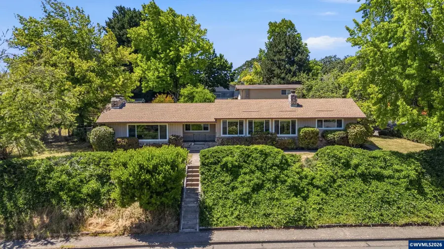 1740 NW Woodland Dr, Corvallis, OR 97330 - #2