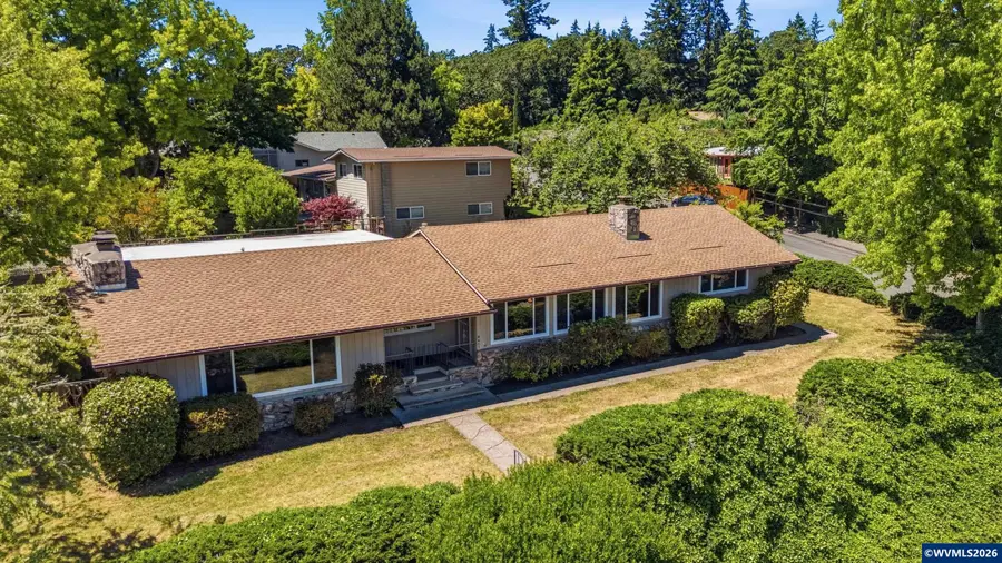 1740 NW Woodland Dr, Corvallis, OR 97330 - #3