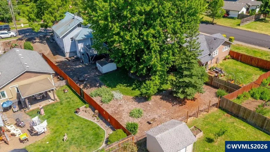 305  Mill St, Silverton, OR 97381 - #3
