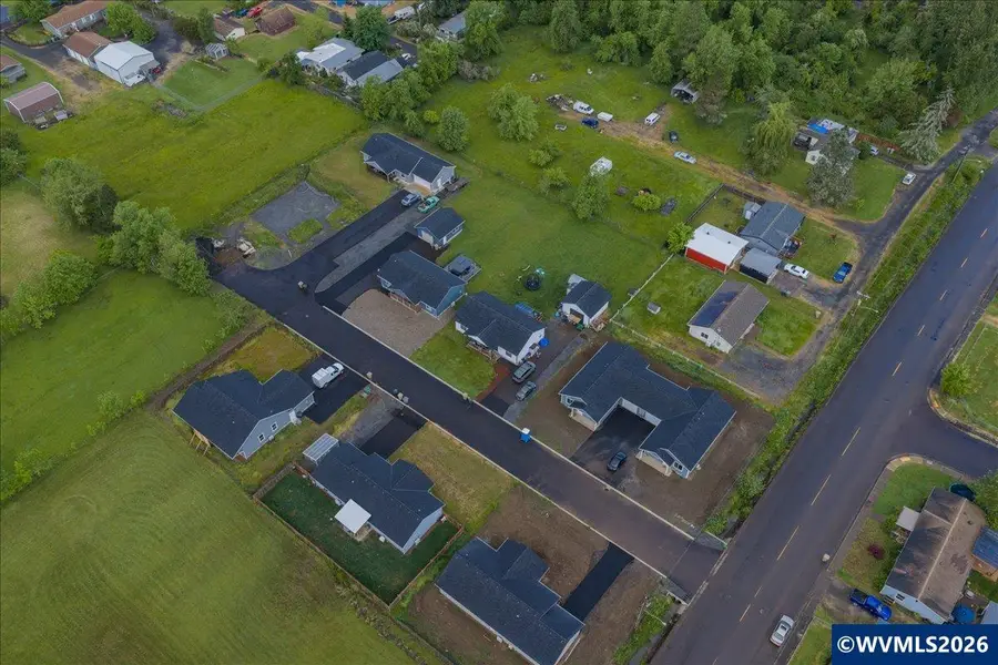 1220  49th Av, Sweet Home, OR 97386 - #3