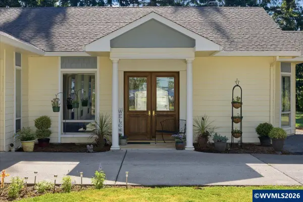 7062  River Bend Dr NE, Silverton, OR 97381