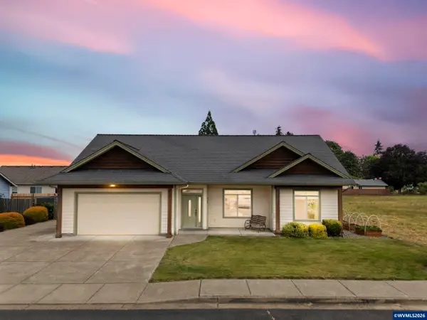 424  13th St, Aumsville, OR 97325