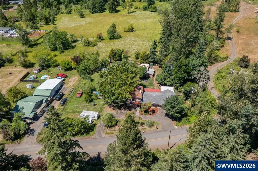 43227 N River Rd, Sweet Home, OR 97386 - #2