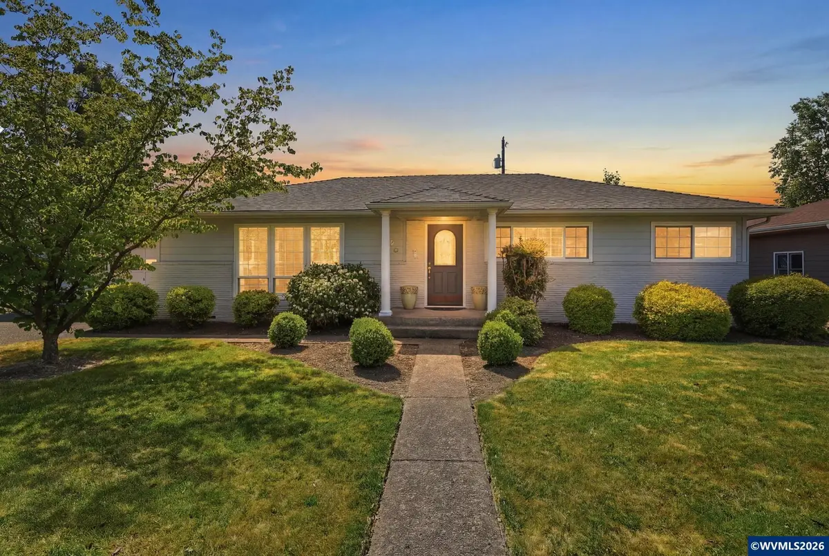 1420  Center St SE, Albany, OR 97322 - #1