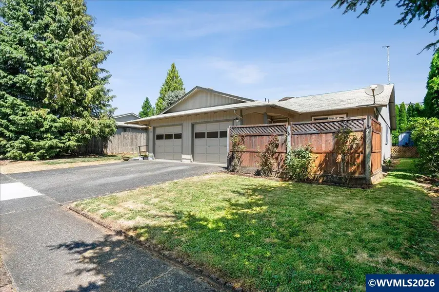 113 SW 9th St, Sublimity, OR 97385 - #3