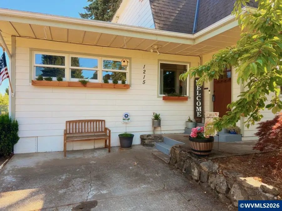 1215 E Ellendale Av, Dallas, OR 97338 - #2