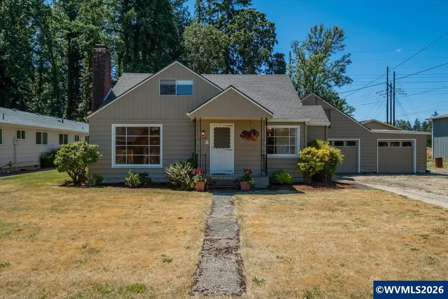 2140  17th Av SW, Albany, OR 97321 - #2