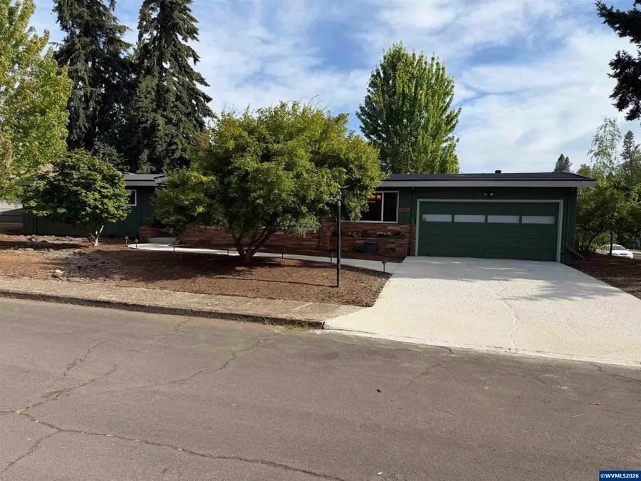 1090  Luradel S Av, Salem, OR 97302 - #2