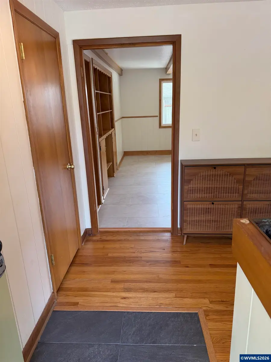 1090  Luradel S Av, Salem, OR 97302 - #3