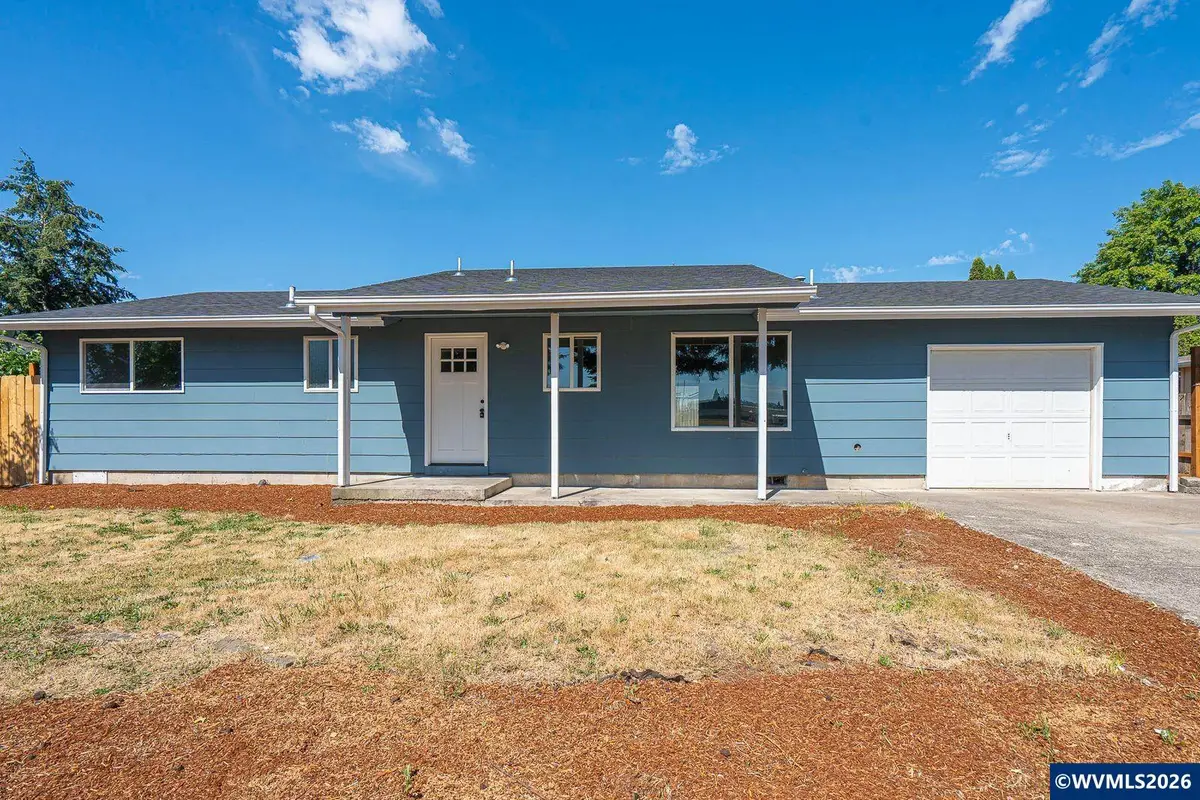 820  12th St, Lebanon, OR 97355 - #1