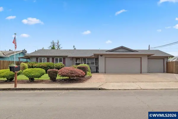 1775  Anthony Av, Cottage Grove, OR 97424