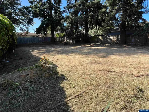 531  Riverview Dr NW, Salem, OR 97304