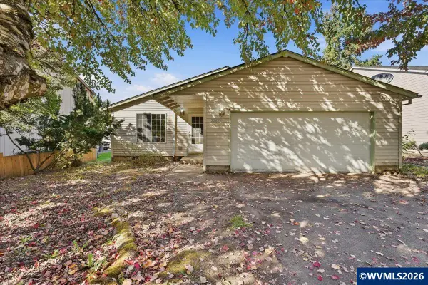 22825 SW Main St, Sherwood, OR 97140