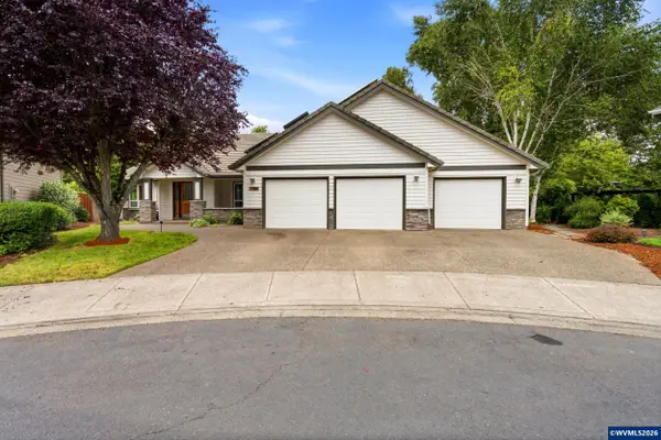986  Henning Wy N, Keizer, OR 97303