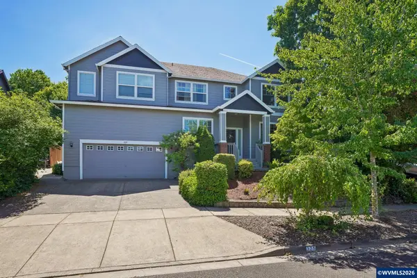 325  Stellers Eagle St NW, Salem, OR 97304