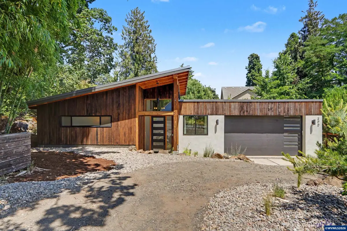 200  Welch St, Silverton, OR 97381 - #1