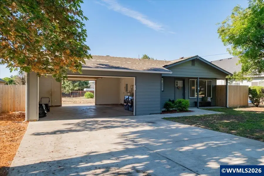 261 SE Dimick St, Dallas, OR 97338 - #3