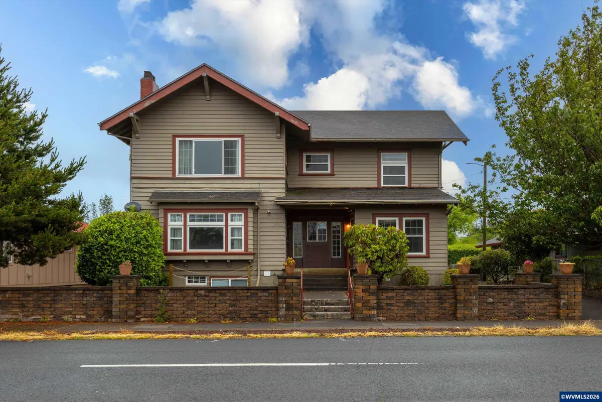 2306  3rd St, Tillamook, OR 97141 - #1