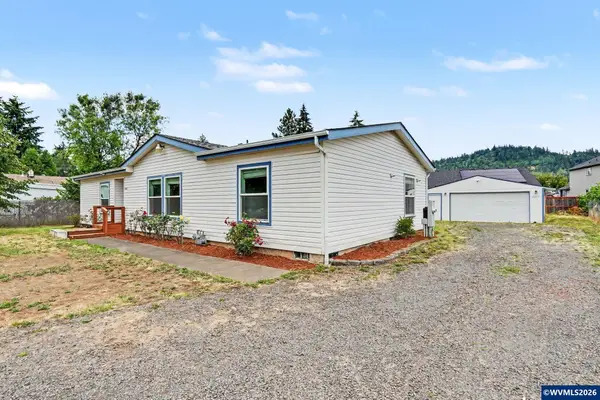 2255  Fuller Ln, Lebanon, OR 97355