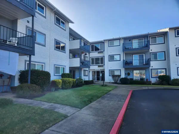 950  Evergreen #110 Rd, Woodburn, OR 97071