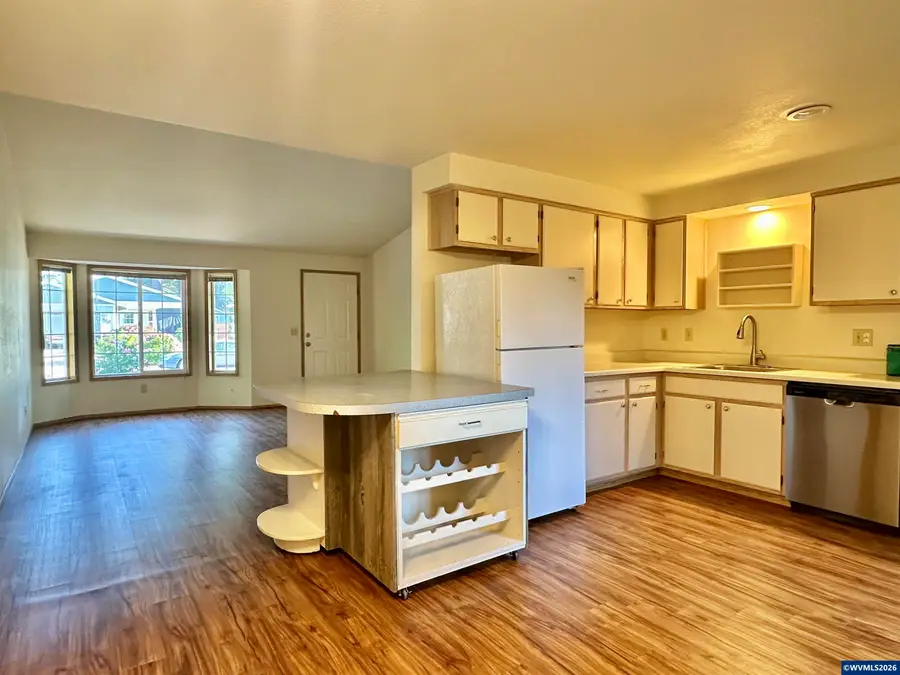 409 SE Villa Dr, Corvallis, OR 97333 - #3