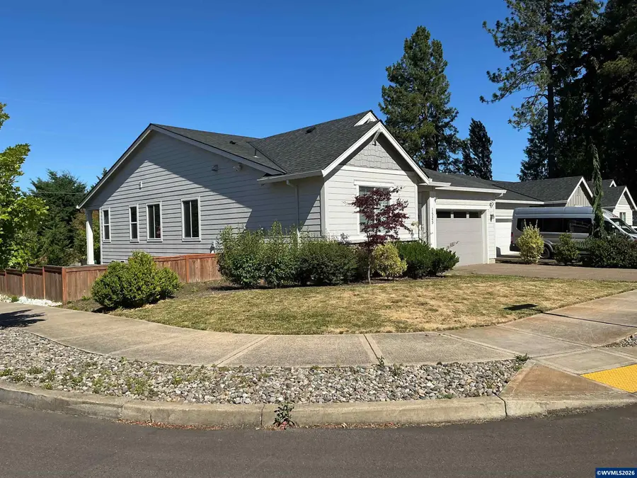 1525 N River Alder St, Canby, OR 97013 - #3