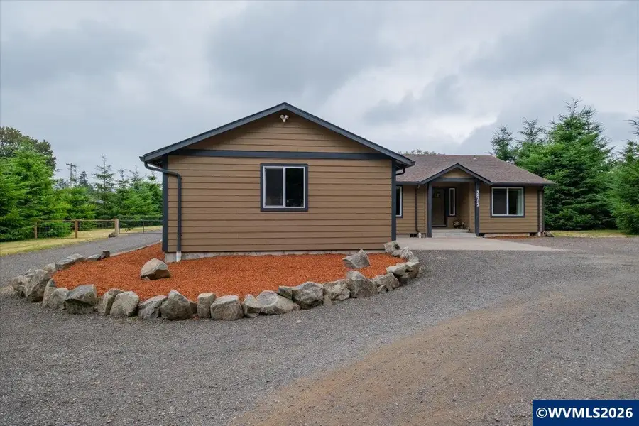 38712  River Dr, Lebanon, OR 97355 - #3
