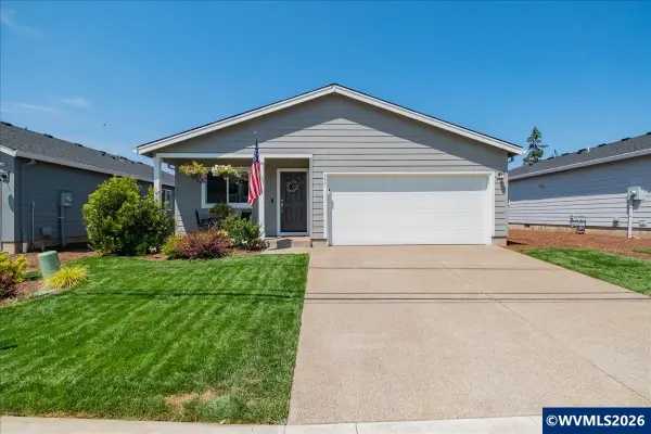 537  Russell Dr, Lebanon, OR 97355