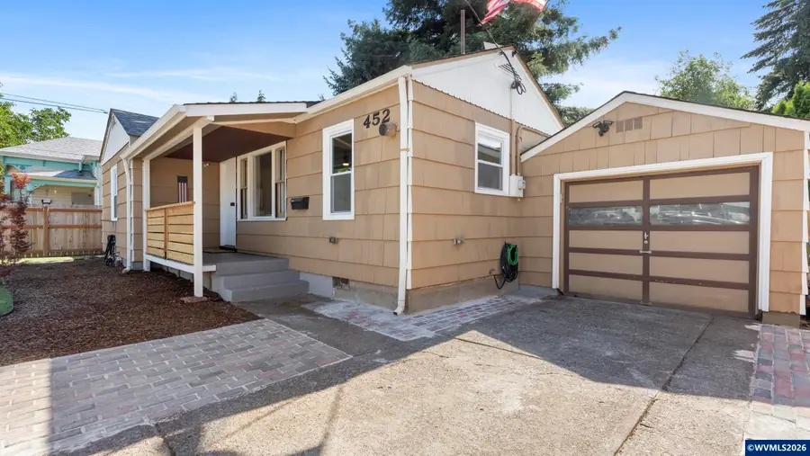 452  College St S, Monmouth, OR 97361 - #3