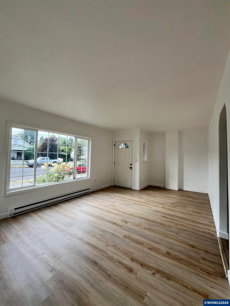 911  JQ Adams St, Oregon City, OR 97045 - #3