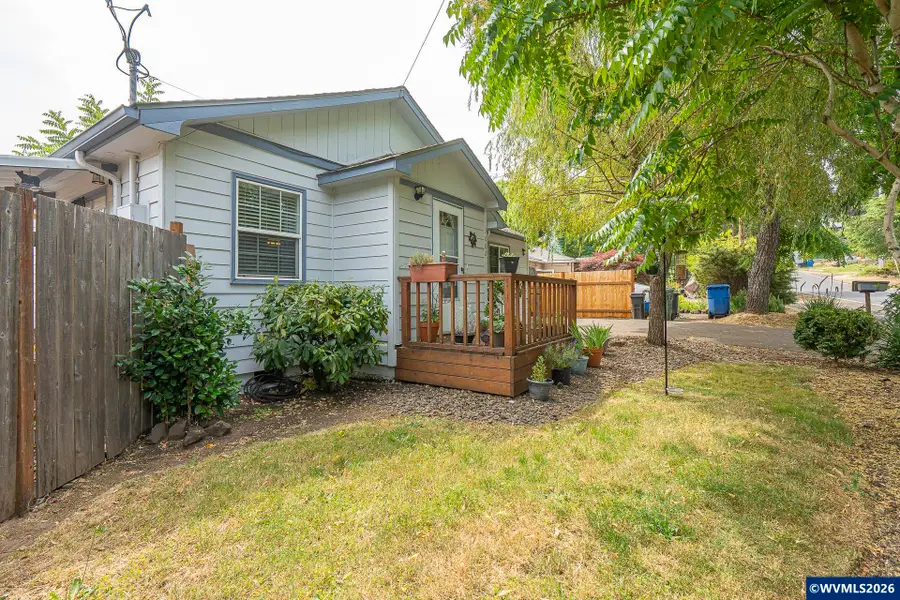 3002  Bluff Av SE, Salem, OR 97302 - #2