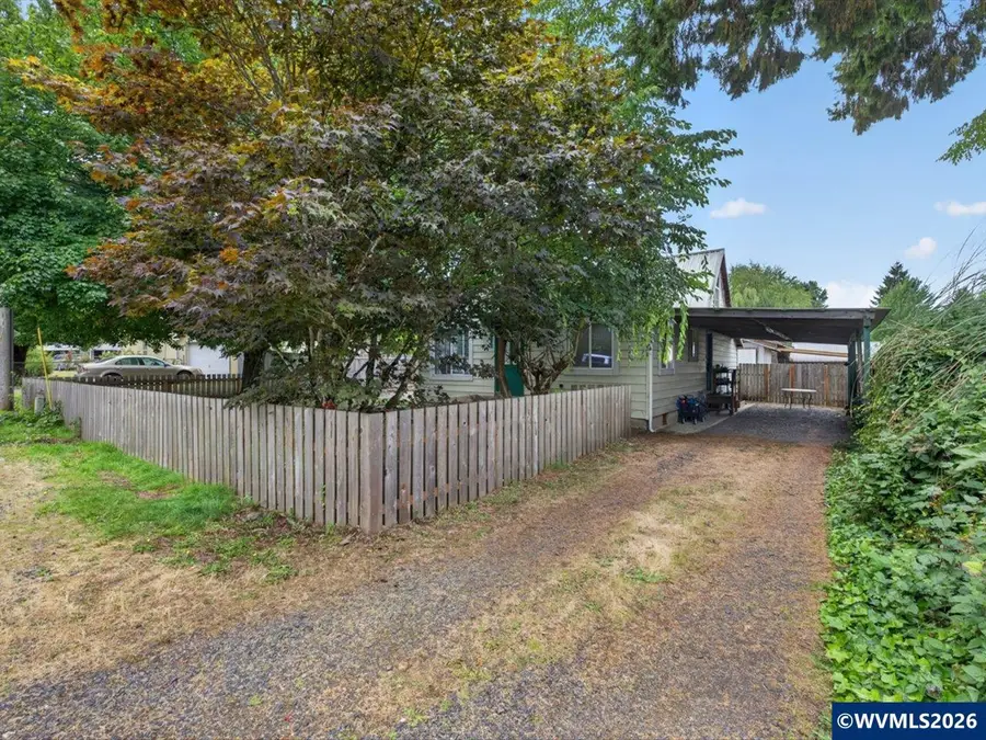 1143  Redwood St, Sweet Home, OR 97386 - #2