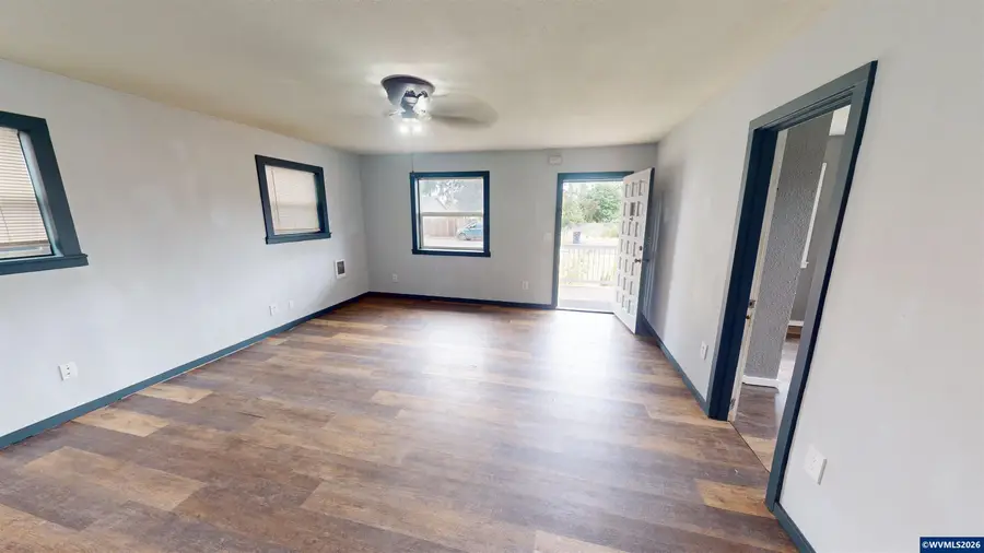 1551 SW Ellis St, Dallas, OR 97338 - #3