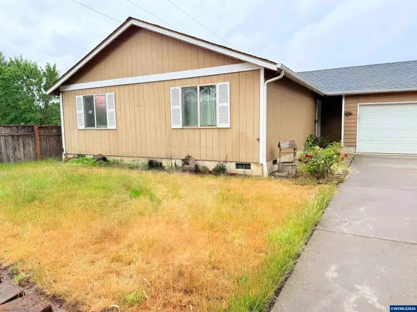 1780  Tamarack St, Sweet Home, OR 97386
