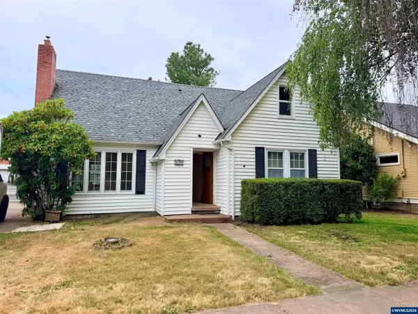 399  24th St NE, Salem, OR 97301