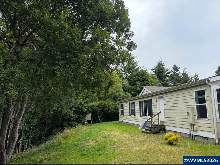 229 N Main St, Coos Bay, OR 97420 - #3